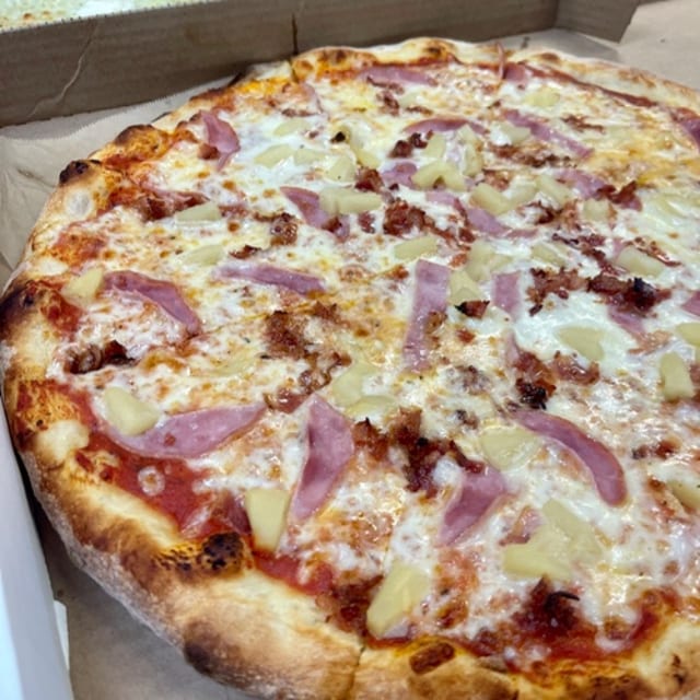 Hawaiian Island Pizza (20'' X-large).
