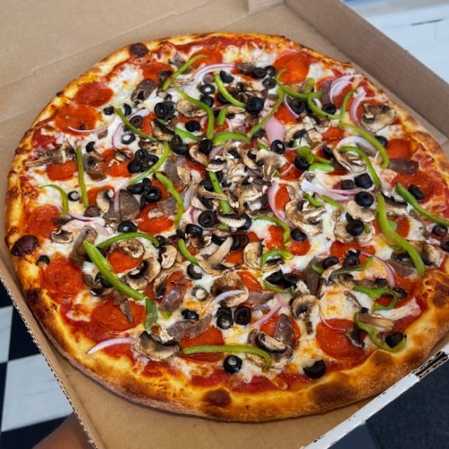 The Capital Pizza (16'' Large).