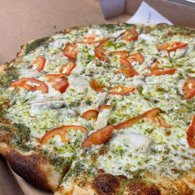 Chicken Pesto Party Pizza (20'' X-large).